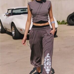 FP Movement by Free People Gray Joggers with blue Design Set